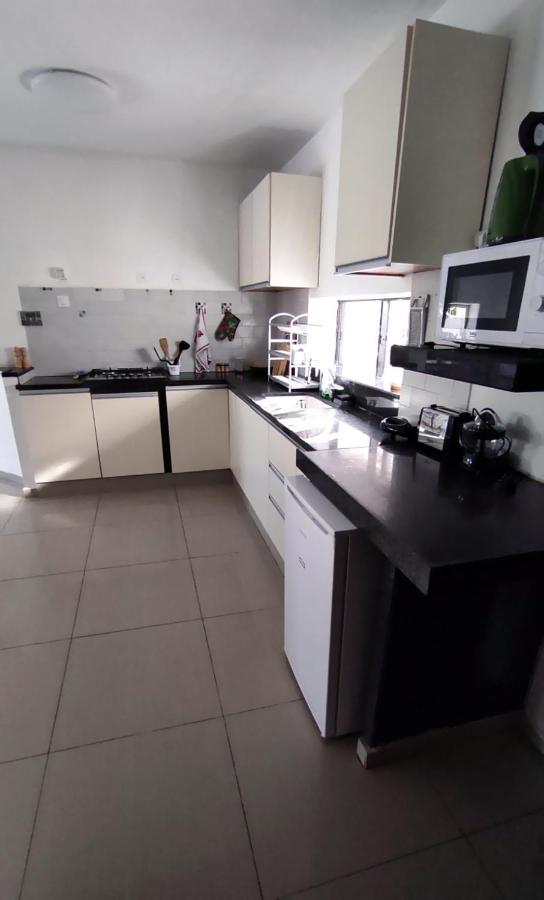 Guest House "Villa Klara Eilat" Heated Pool And Sauna All Year Round Εξωτερικό φωτογραφία